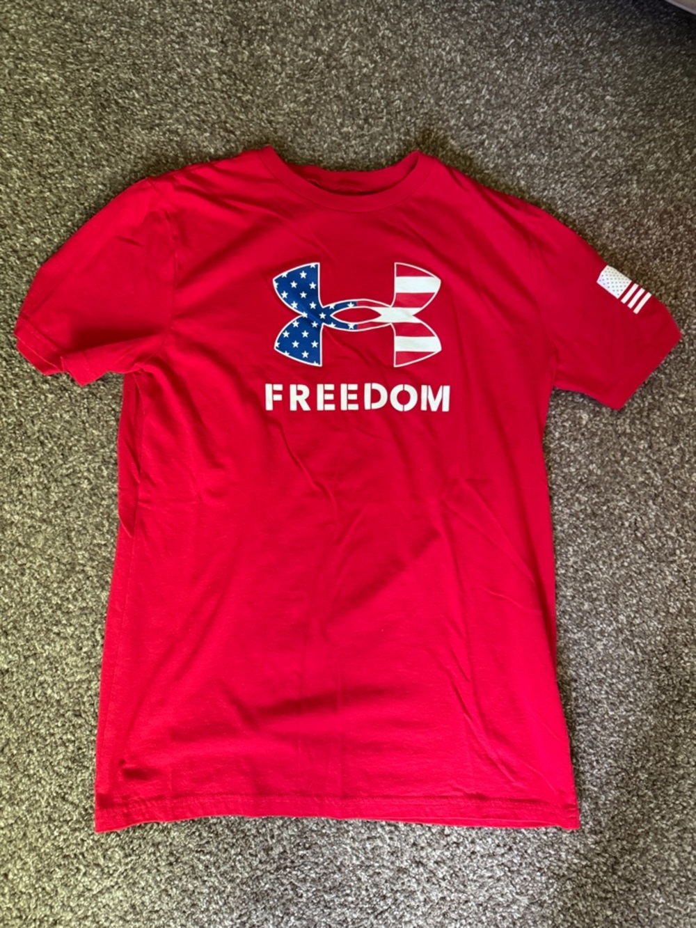 Under Armour Red Short-Sleeve Freedom Graphic Tee